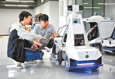 育硬核 稳增长丨全自主科技研发助力产业数字化转型——智能机器人的研发